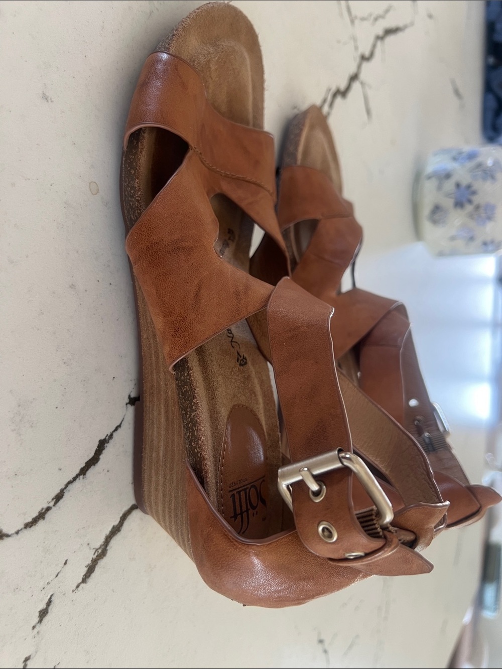Sofft Vera Luggage Oyster Leather Crisscross Wedge Sandals. Size 8. Very cute!